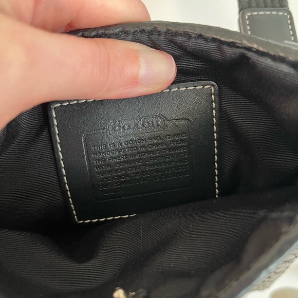 Vintage Coach Monogram Swingpack - Picture 6 of 14